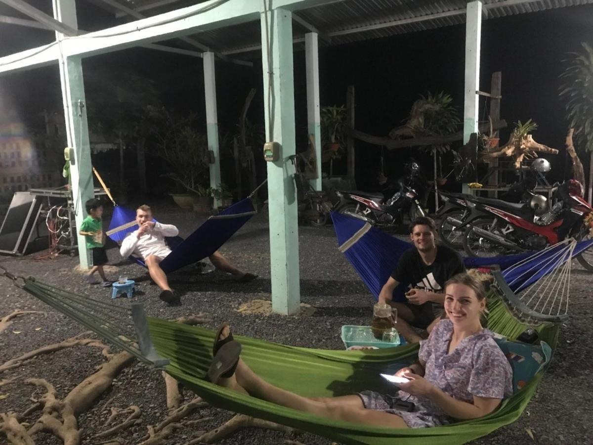 Homestay Tay Xa Trang Bom Exterior foto