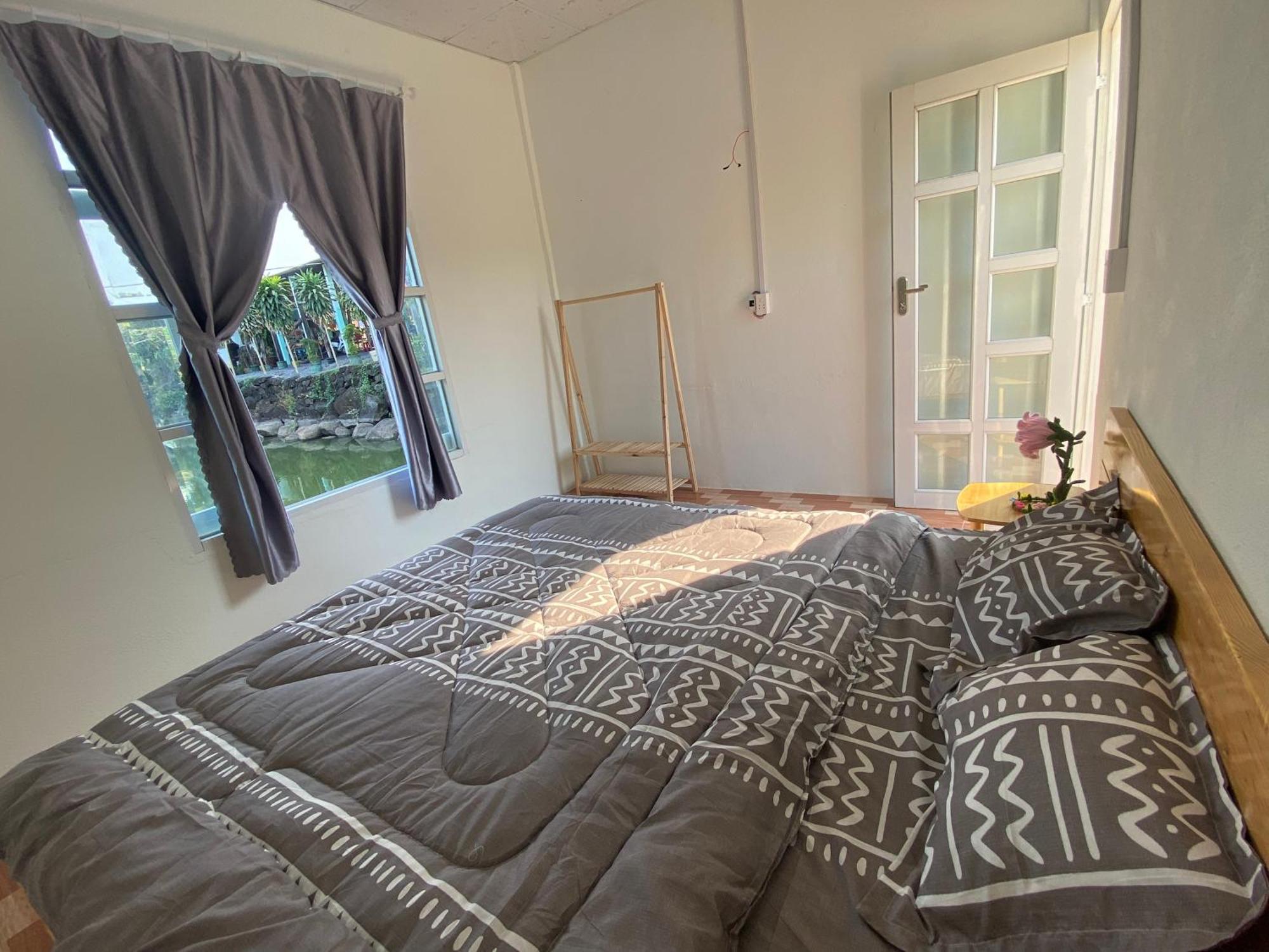 Homestay Tay Xa Trang Bom Exterior foto